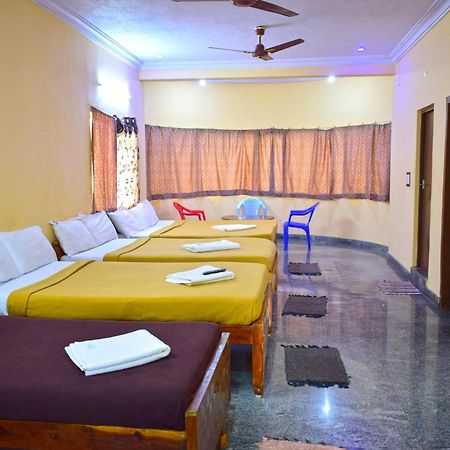 Dolphin Resort Yelagiri Buitenkant foto