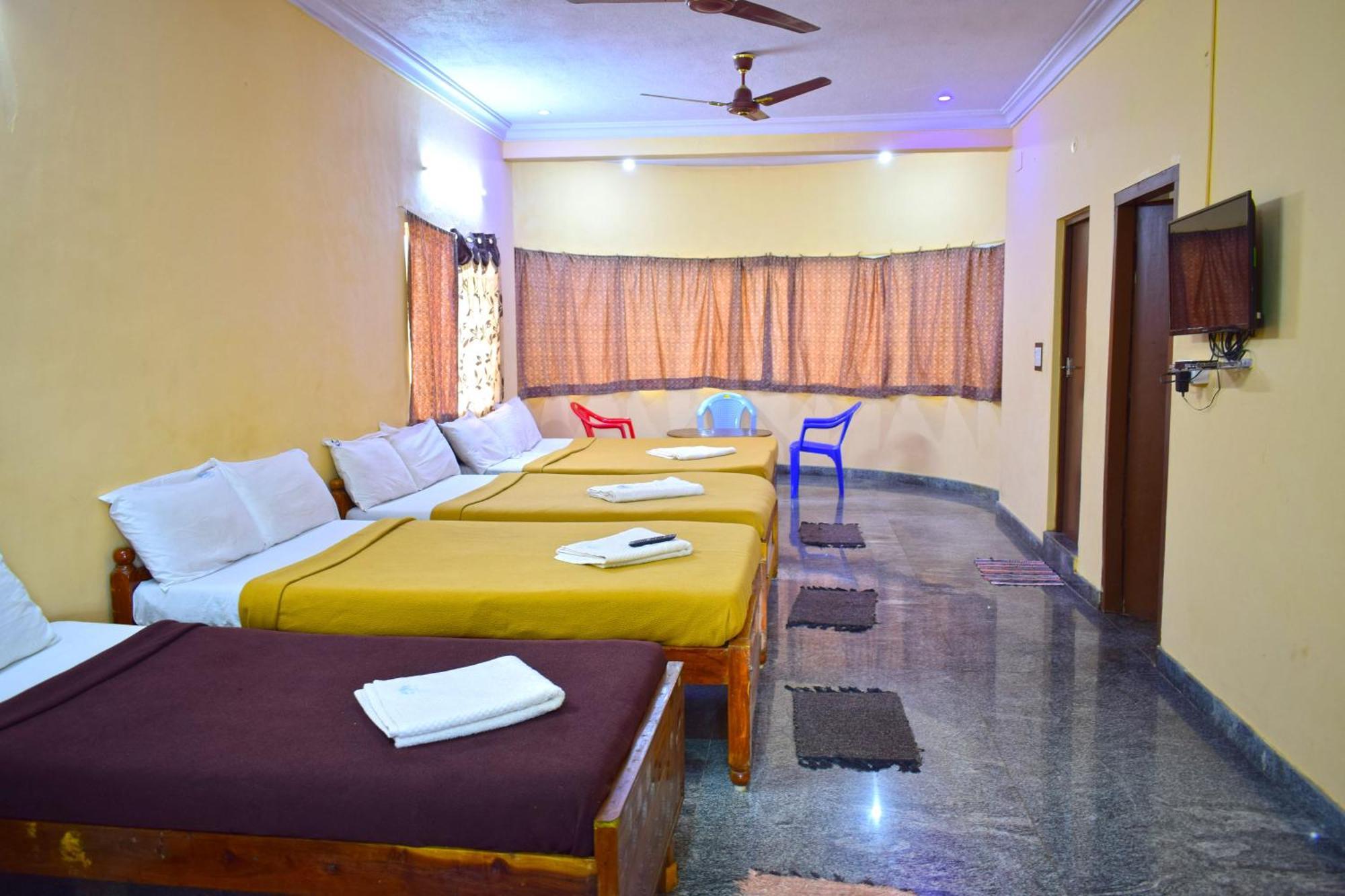 Dolphin Resort Yelagiri Buitenkant foto