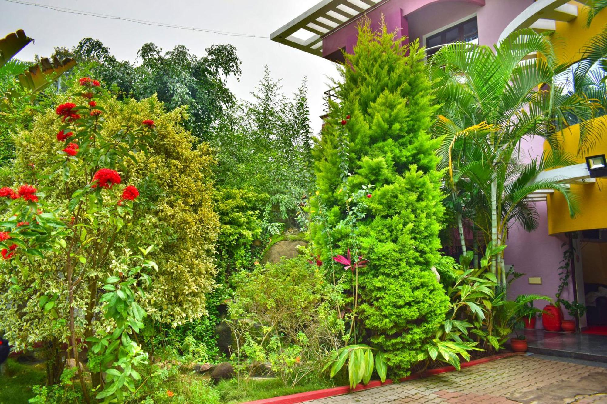 Dolphin Resort Yelagiri Buitenkant foto