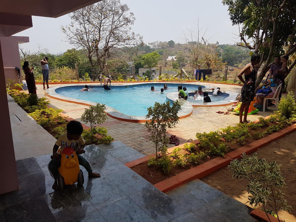 Dolphin Resort Yelagiri Buitenkant foto