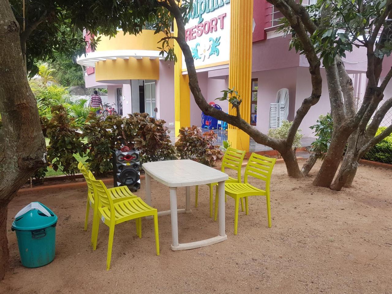 Dolphin Resort Yelagiri Buitenkant foto